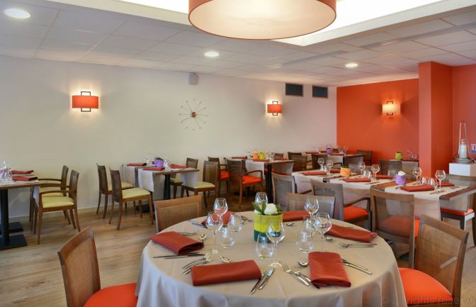  : Résidence Services Seniors DOMITYS Le Parc de Saint Cloud - Restaurant